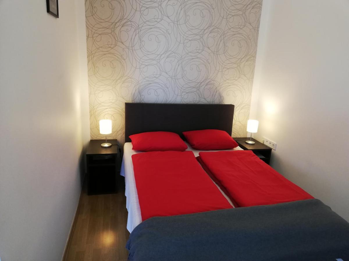 Bed and Breakfast Eden Panzio Эгер Экстерьер фото