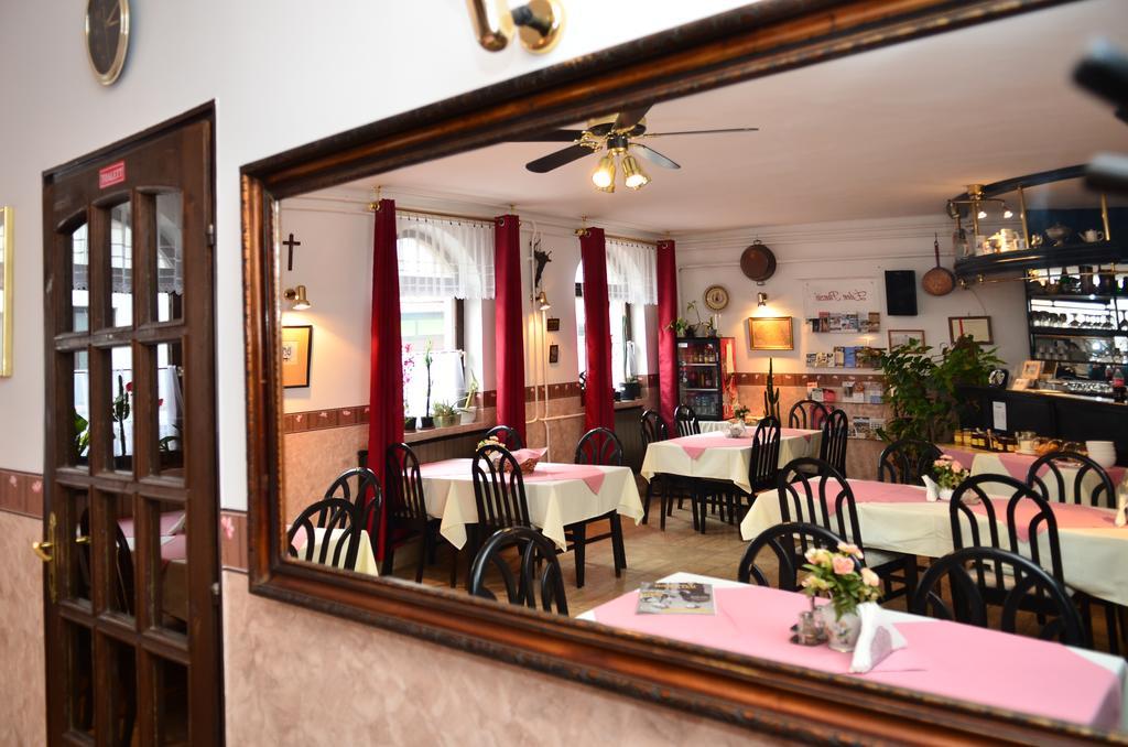 Bed and Breakfast Eden Panzio Эгер Экстерьер фото