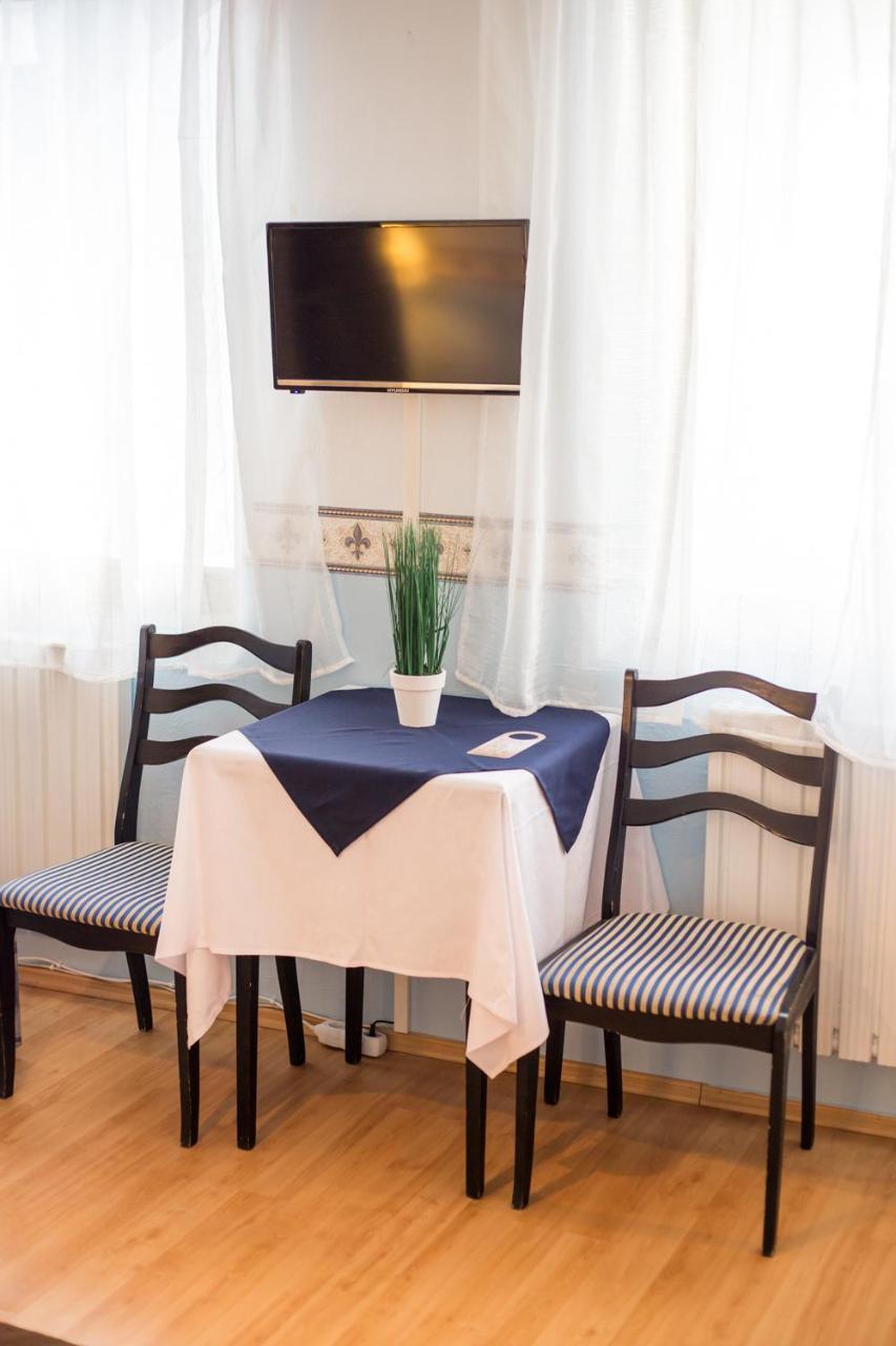 Bed and Breakfast Eden Panzio Эгер Экстерьер фото