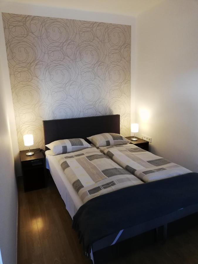Bed and Breakfast Eden Panzio Эгер Экстерьер фото